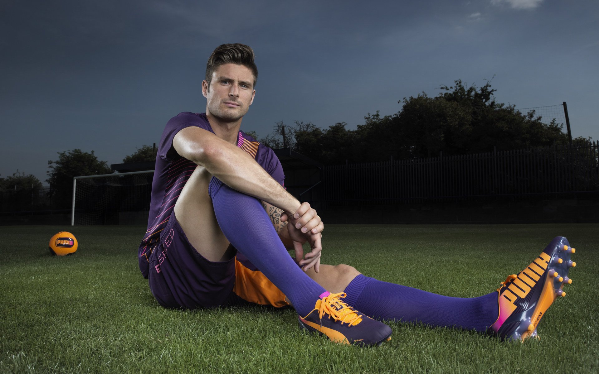 中国米兰官方-《英雄联盟》全球预选火热开启，谁能一战成名？